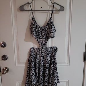 Daisy Dress